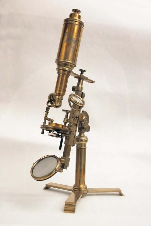 Microscope optique monoculaire
